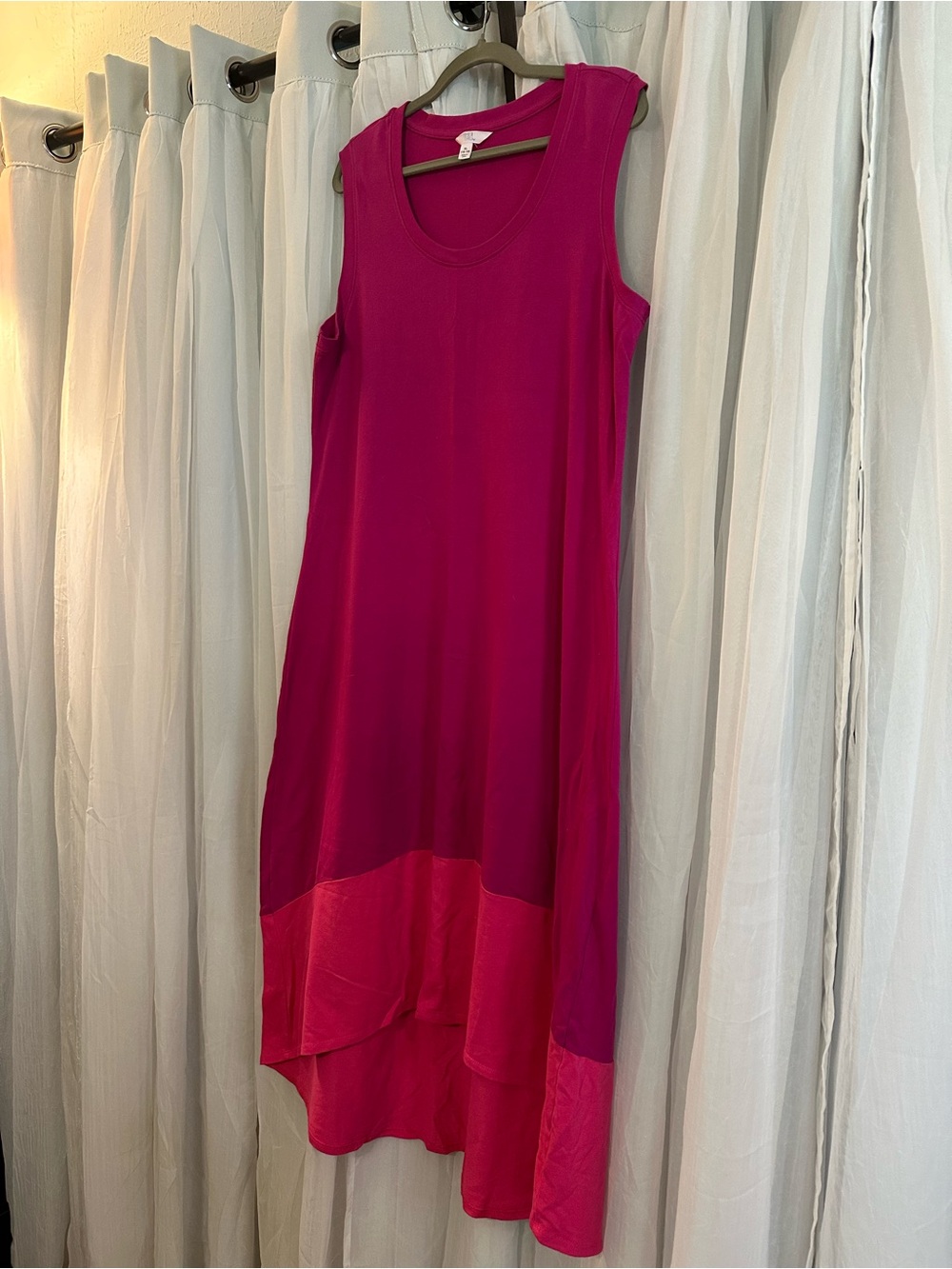 Time and True Sleeveless Colorblock A-Line Dress in Fuchsia/Pink High/Low - Picture 2 of 9